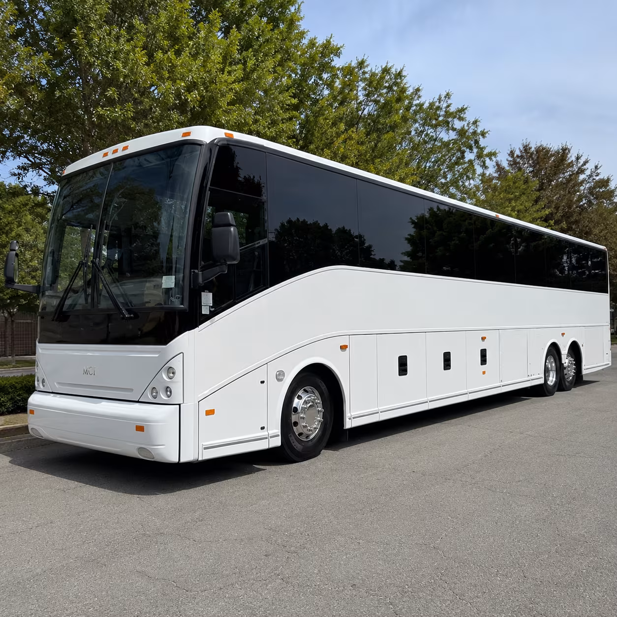 bus rentals to atlanta hawks away games and overnight sports road trips