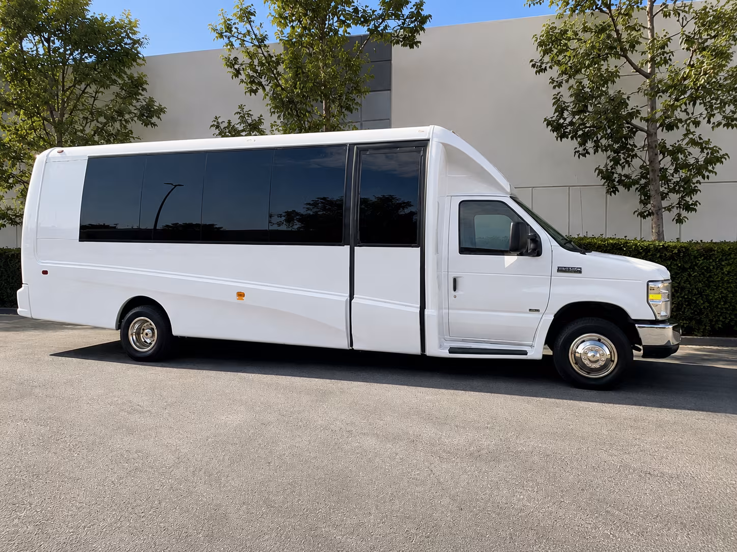 employee shuttle buses for sandy springs perimeter center commuters