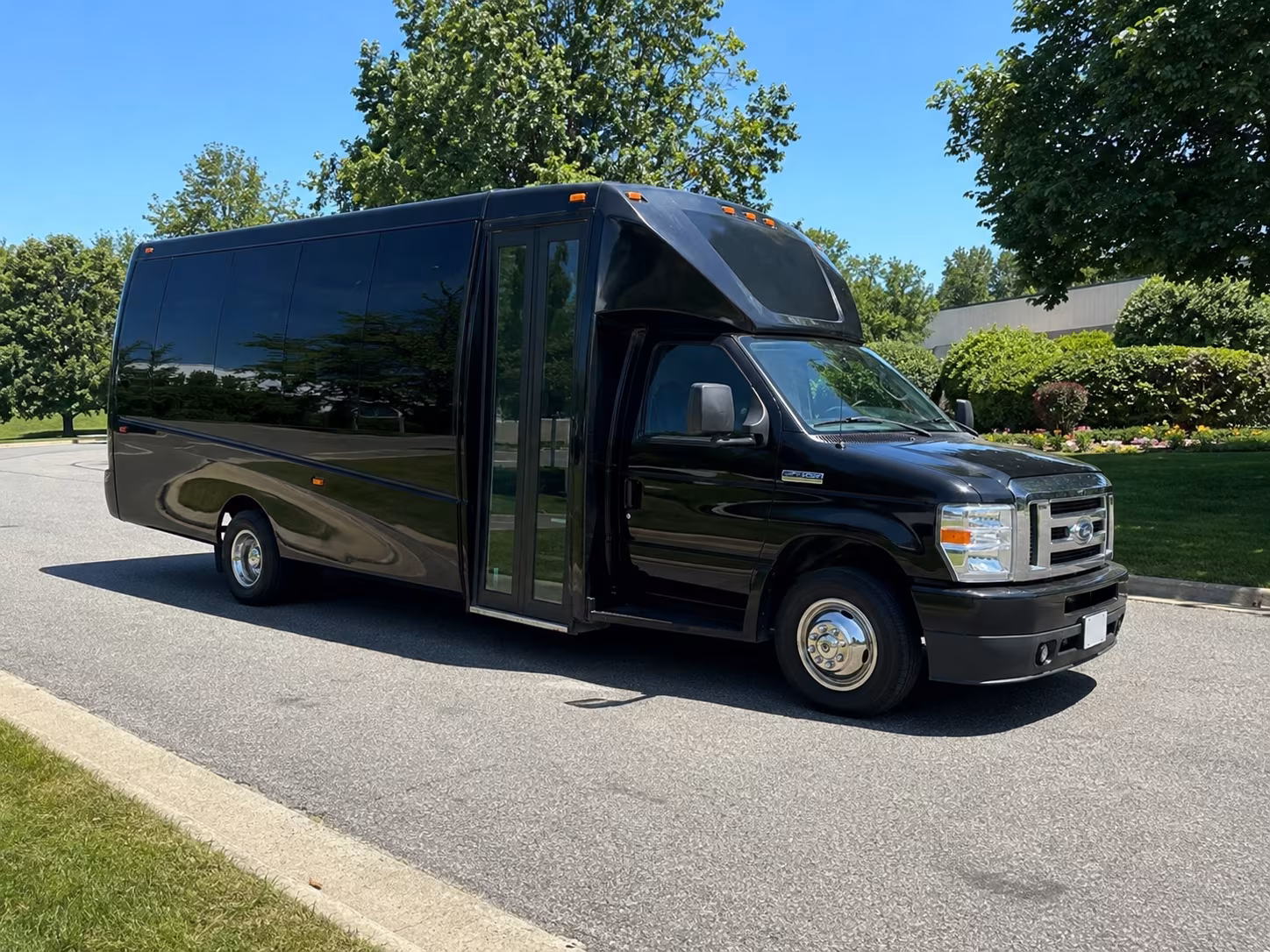 party bus rentals for sandy springs proms at riverwood north springs and centennial high
